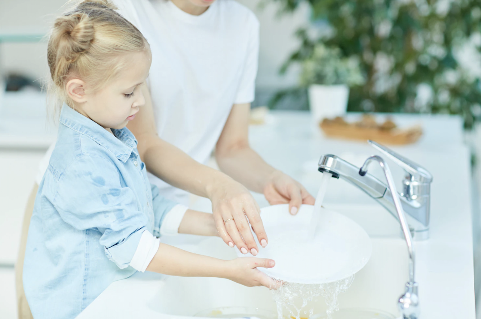 Почему в гостях нельзя мыть посуду – народные приметы – Женский журнал Modista
